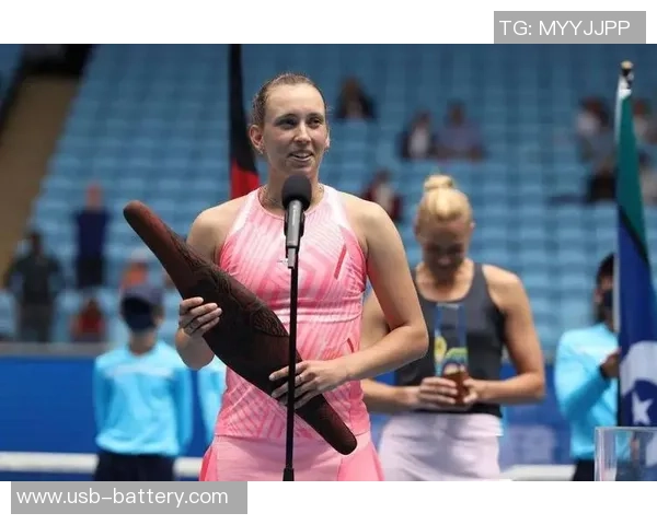 梅尔滕斯：从天才少年到足球明星的辉煌旅程与成就