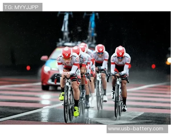 重庆足球队在洲际杯中的速度表现分析与战术探讨